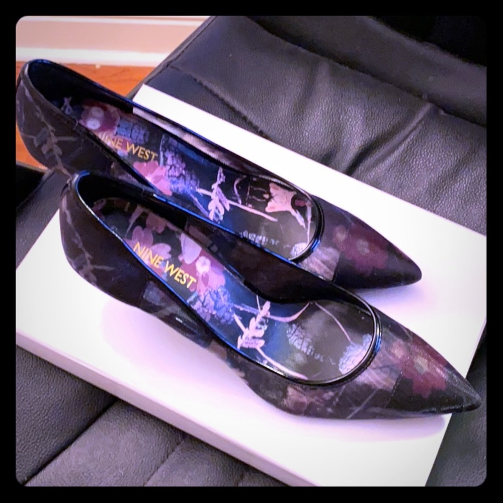 Nine West Mesh Floral Design Black Floral Pumps